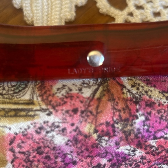 Vintage 1960s Lady’s Pride Adjustable Size Bag with Lucite Handles - Picture 6 of 6